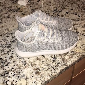 WOMENS ADIDAS TUBULAR SIZE 8.5